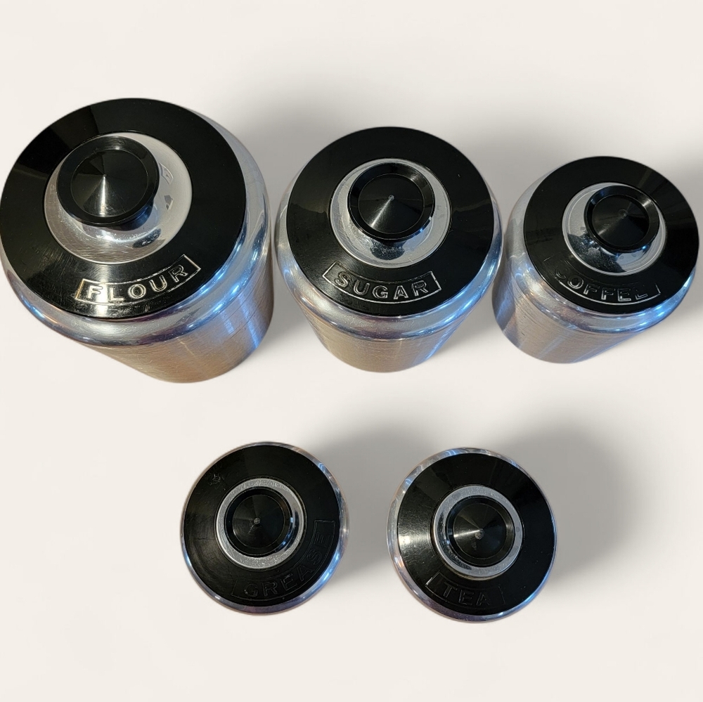 Vintage Kromex Aluminum Round Kitchen Canister Set of 5‎ - Picture 2 of 11